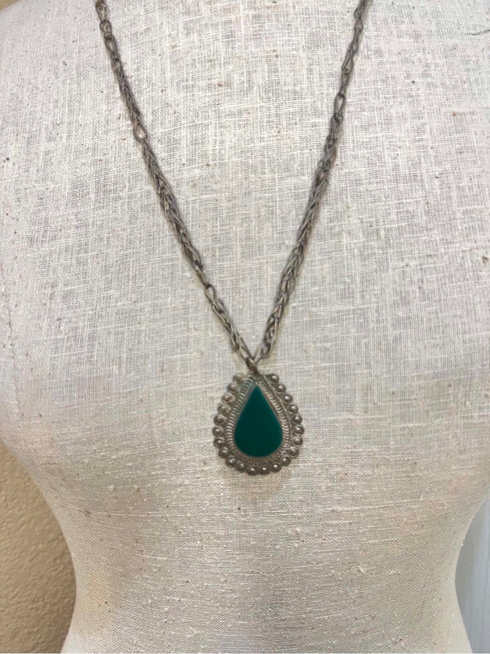 Vintage Silver Tone Filigree Teardrop Pendant Necklace Boho Long Chain